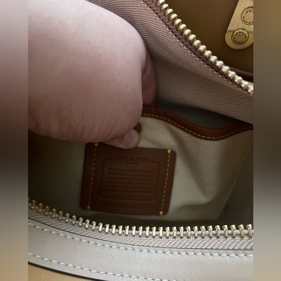 Coach Tea Rose Rogue 25 - Picture 14 of 16